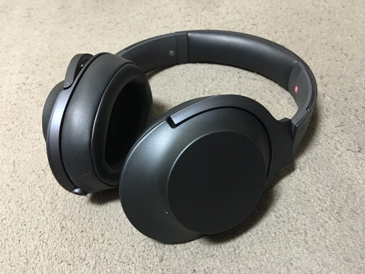 OZPAの表4 | SONYの密閉型ヘッドホン「h.ear on（MDR-100A）」普段づか